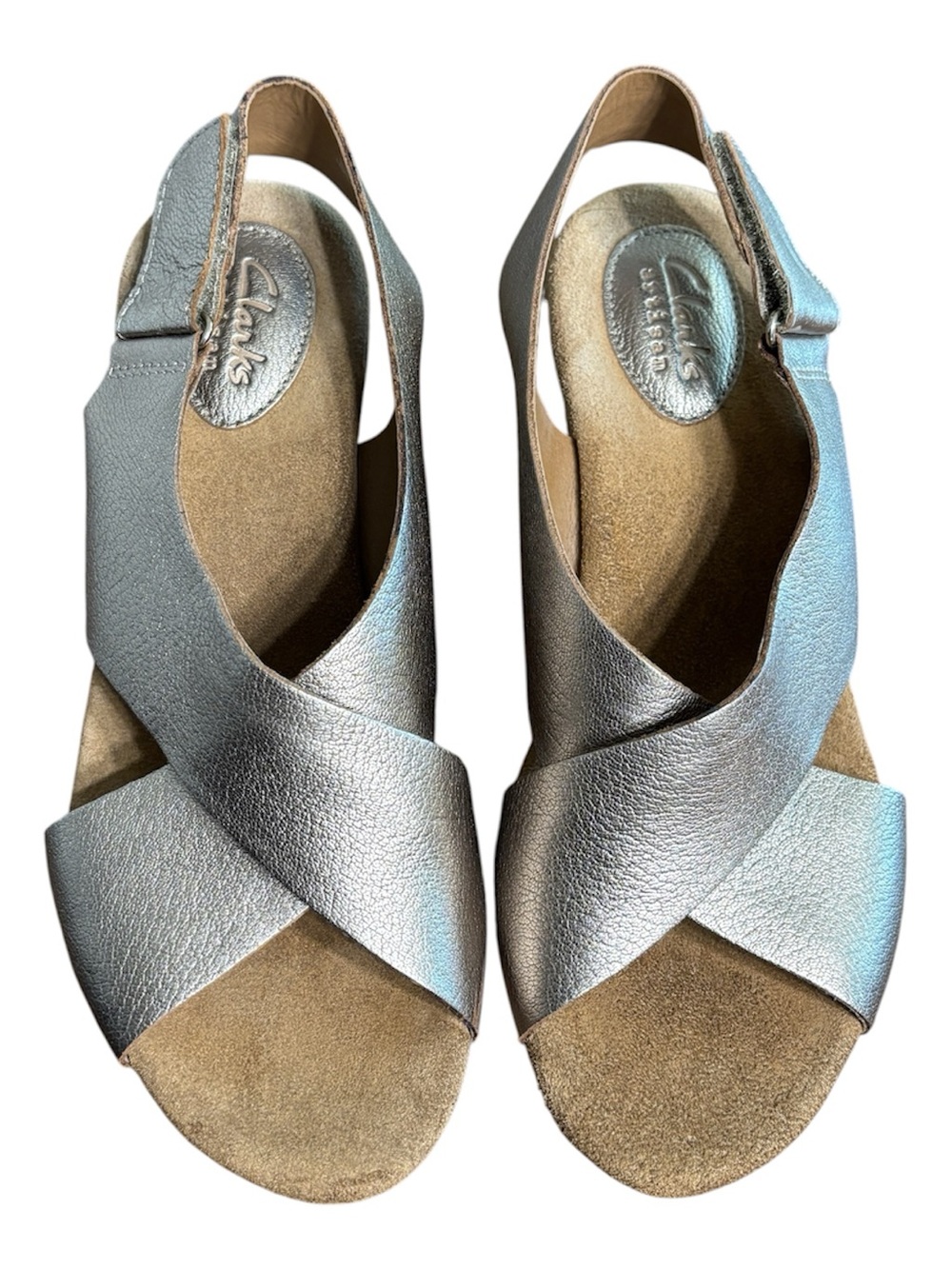 Clarks Artisans Women's Metallic Silver Crisscross Slingback Sandals Size 7.5